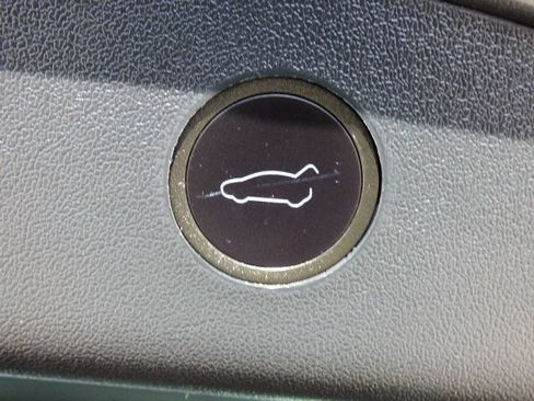 Used 2023 Tesla Model 3 Standard Range RWD image 11