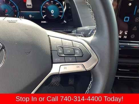 Used 2024 Volkswagen Atlas Cross Sport SE AWD/4WD image 21