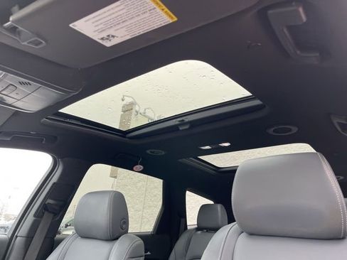 Used 2023 Buick Enclave Essence w/ Experience Buick Package image 15