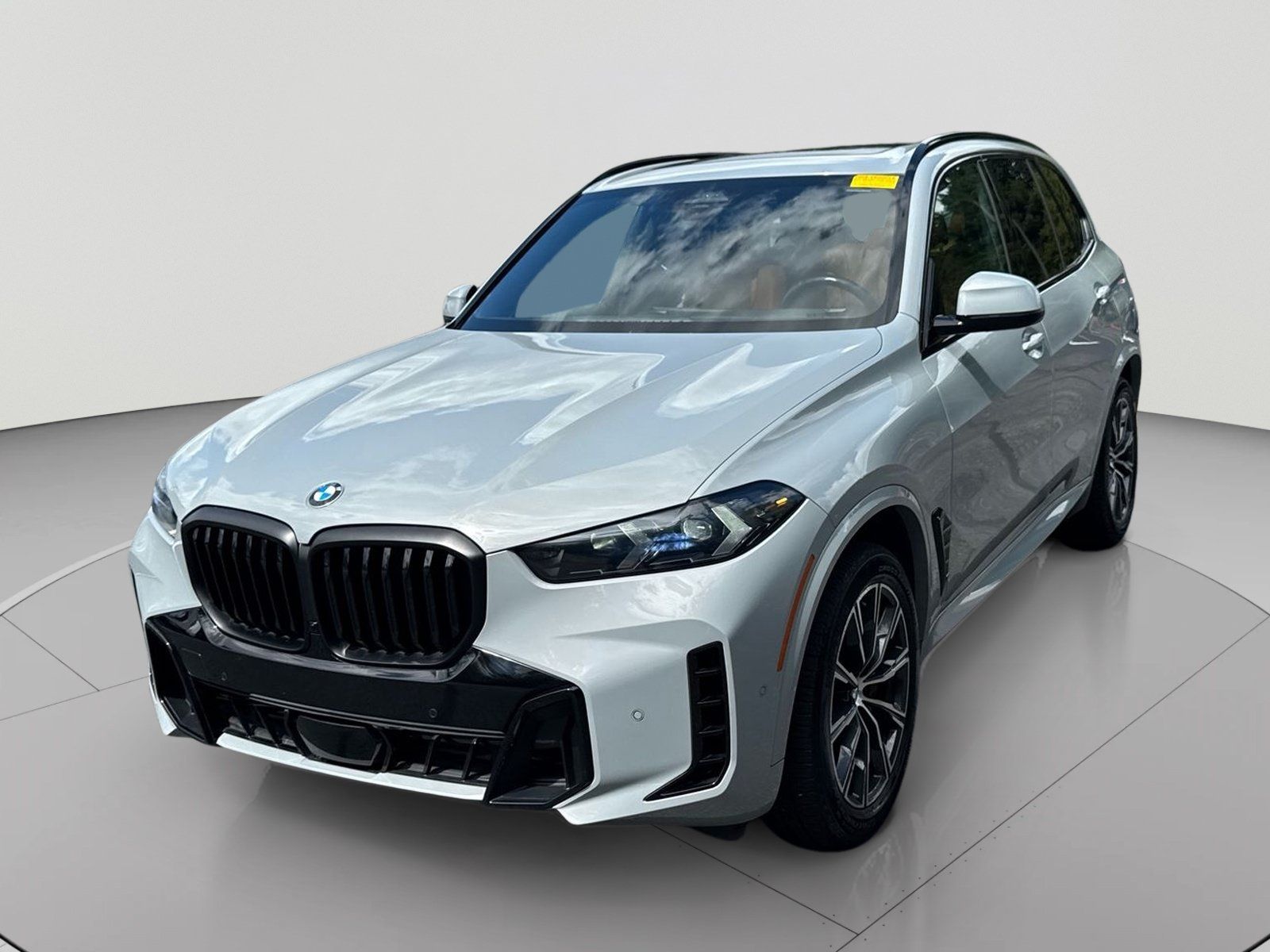Used 2025 BMW X5 xDrive40i w/ M Sport Package AWD/4WD image 1