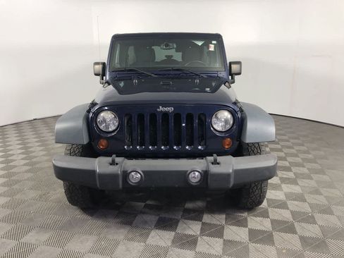 Used 2013 Jeep Wrangler Unlimited Sport image 3