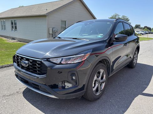 Used 2025 Ford Escape ST-Line Select AWD/4WD image 8