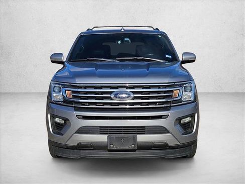 Used 2020 Ford Expedition XLT w/ Equipment Group 202A RWD image 2