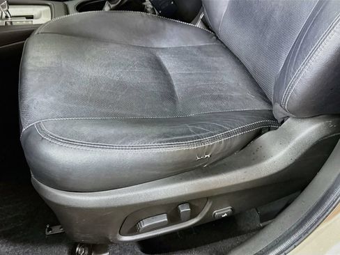 Used 2014 Subaru Forester 2.5i Limited AWD/4WD image 22