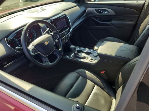 Certified 2023 Chevrolet Traverse LT image 10
