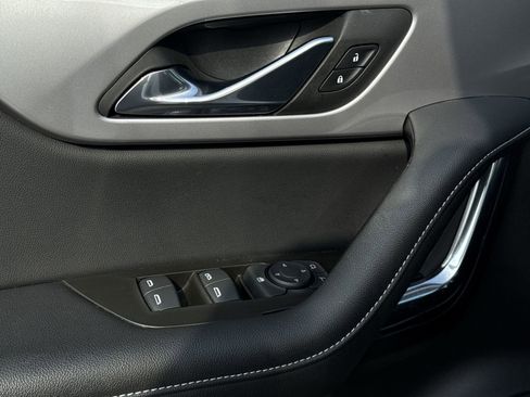 Certified 2023 Chevrolet Blazer LT w/ LPO, Black Grille Bar Package image 24