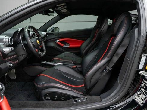 Used 2021 Ferrari F8 Tributo image 21