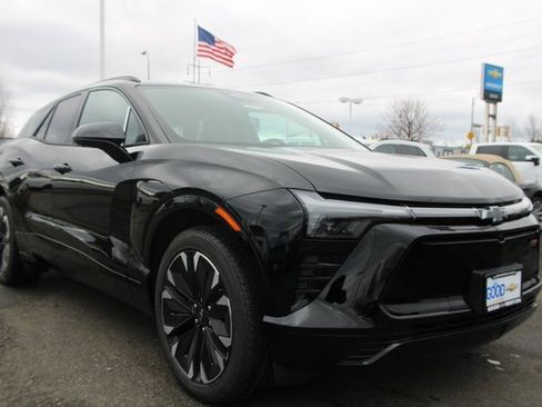 New 2025 Chevrolet Blazer EV RS image 1