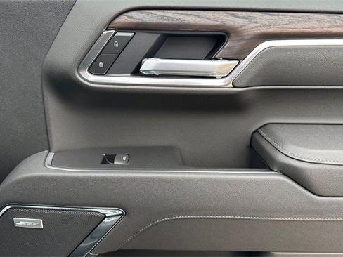 New 2026 GMC Sierra 1500 SLT w/ SLT Premium Plus Package image 18