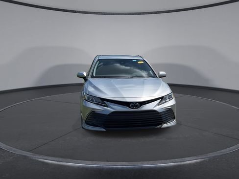 Used 2023 Toyota Camry LE FWD image 3