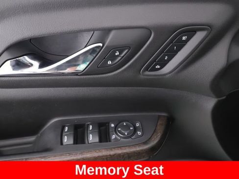 Used 2023 GMC Acadia Denali w/ Black Diamond Edition AWD/4WD image 20