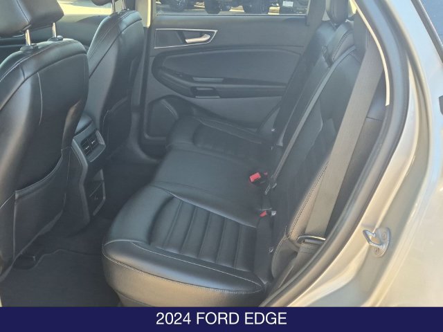Used 2024 Ford Edge SEL AWD/4WD image 19