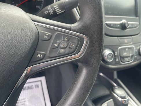 Used 2018 Chevrolet Malibu LT FWD image 16