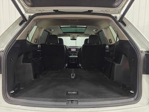 Used 2019 Volkswagen Atlas SEL Premium image 34