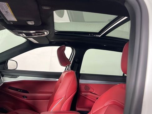 Used 2024 Jeep Wagoneer Launch Edition image 22