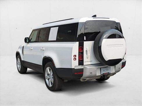 New 2025 Land Rover Defender 130 S image 9