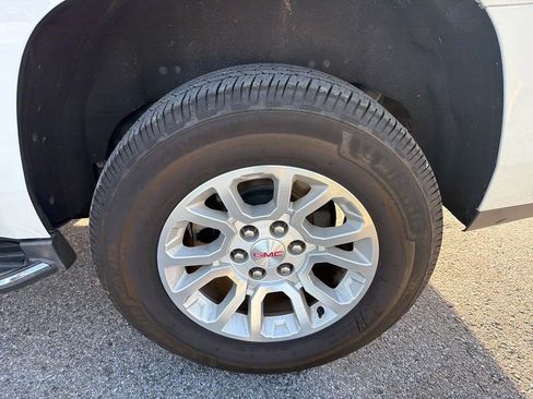 Used 2019 GMC Yukon SLT image 14