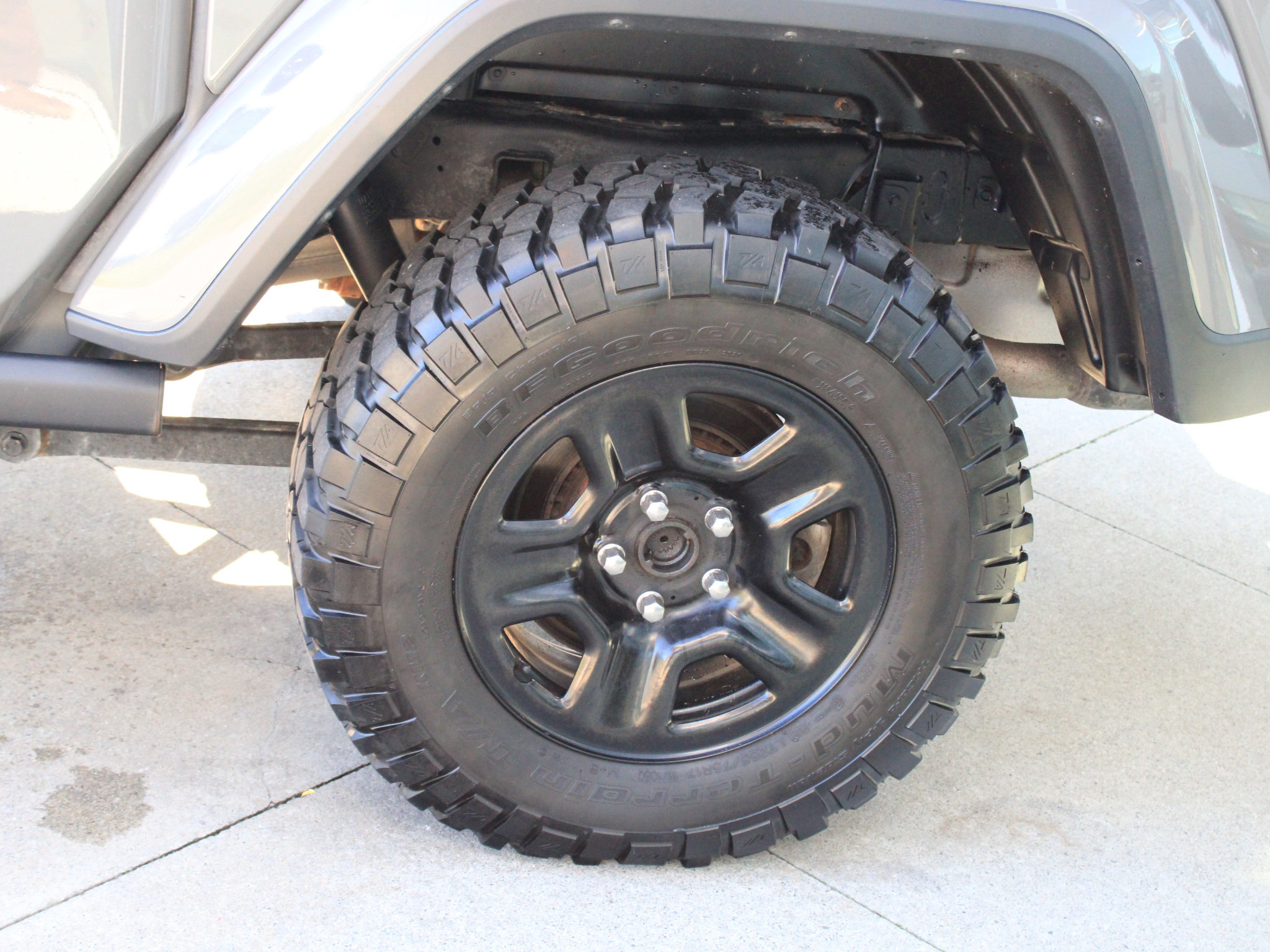 Used 2021 Jeep Gladiator Sport AWD/4WD image 39