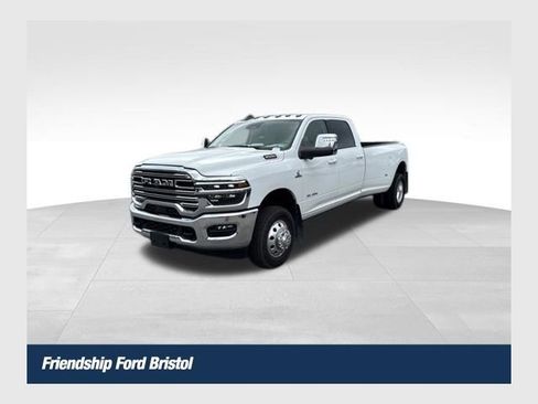 Used 2025 RAM 3500 Laramie AWD/4WD image 1