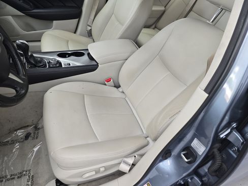 Used 2015 INFINITI Q50 AWD w/ Moonroof Package image 14
