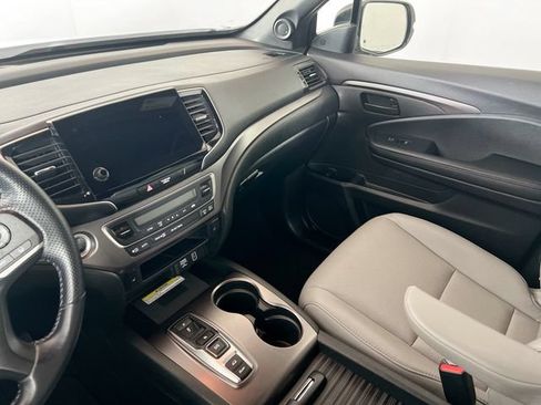 Used 2023 Honda Passport EX-L image 25