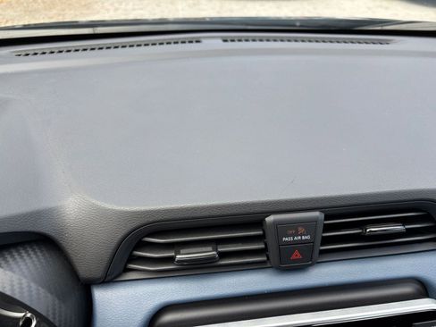 Used 2025 Nissan Versa SV image 17