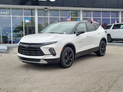 Used 2024 Chevrolet Blazer LT w/ Convenience Package image 1