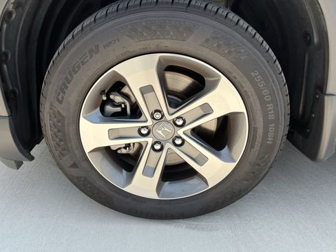 Used 2025 Honda Pilot EX-L image 13