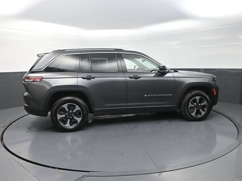 Used 2023 Jeep Grand Cherokee 4WD 4xe image 10
