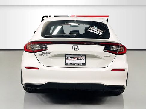 Used 2024 Honda Civic Sport image 6