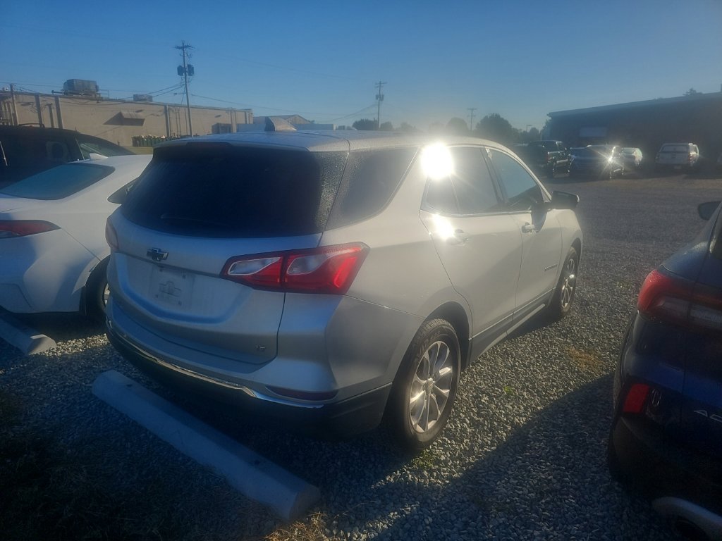 Used 2018 Chevrolet Equinox LT FWD image 8