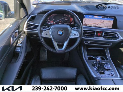Used 2022 BMW X7 xDrive40i w/ Executive Package image 16