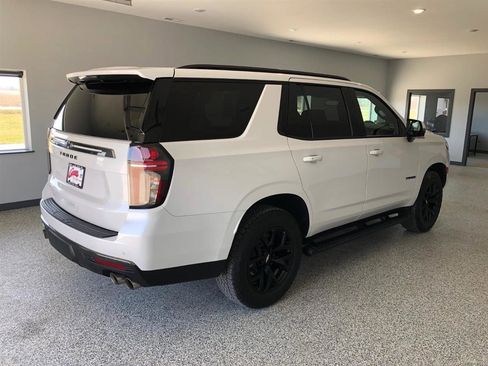 Used 2022 Chevrolet Tahoe Z71 w/ Z71 Off-Road Package image 3