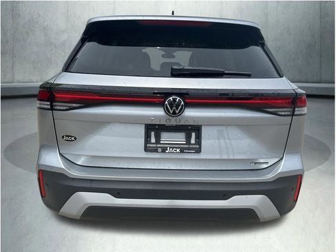 New 2026 Volkswagen Tiguan S AWD/4WD image 4
