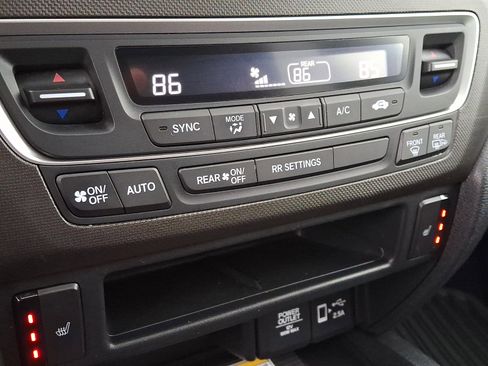 Certified 2023 Honda Passport TrailSport image 18