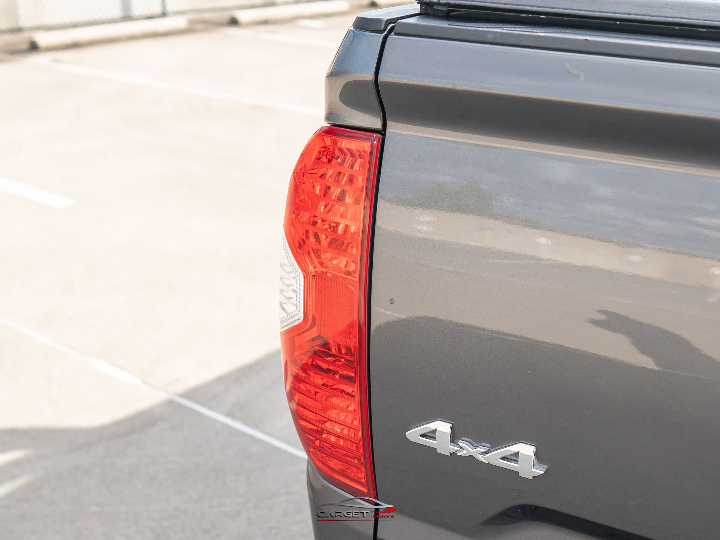 Used 2015 Toyota Tundra Limited w/ Limited Premium Package AWD/4WD image 43