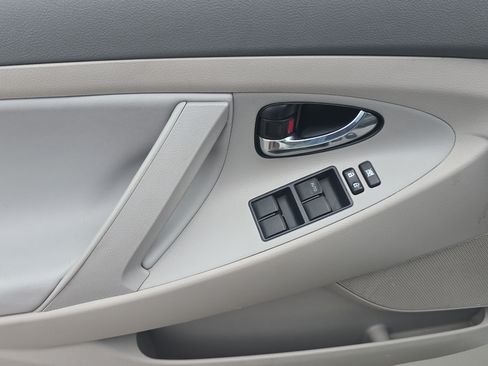 Used 2009 Toyota Camry Hybrid FWD image 16