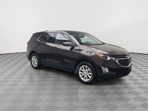Used 2020 Chevrolet Equinox LT image 32