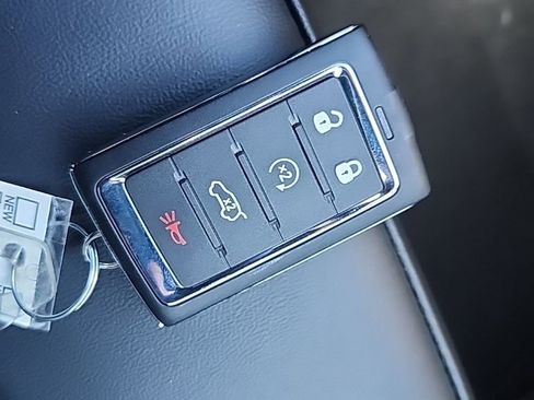 New 2025 Jeep Grand Cherokee L Limited w/ Trailer Tow Package image 34