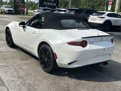 New 2025 MAZDA MX-5 Miata Club w/ Interior Package image 8