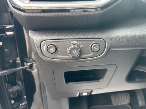 Used 2023 Chevrolet TrailBlazer LT image 14