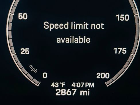 Used 2025 Porsche 911 Carrera image 18