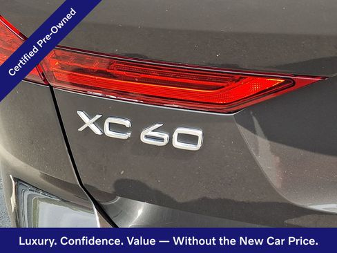 Certified 2023 Volvo XC60 B5 Plus w/ Climate Package AWD/4WD image 30