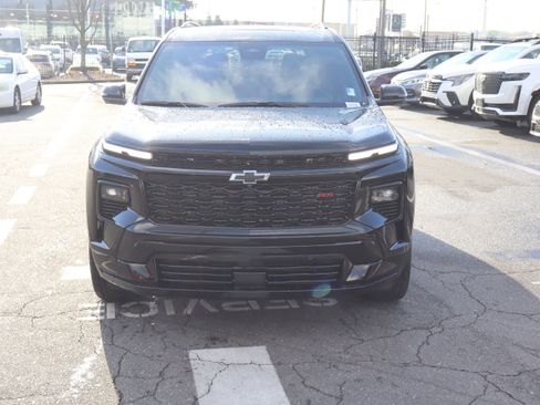 Used 2026 Chevrolet Traverse RS image 3