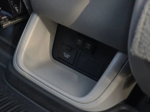 Used 2018 Toyota Highlander Limited image 38