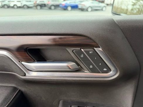 Used 2022 GMC Sierra 1500 SLT w/ SLT Premium Plus Package image 16