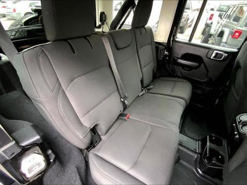 Certified 2018 Jeep Wrangler Unlimited Sport S image 18