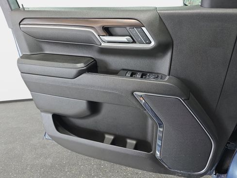 Used 2024 GMC Sierra 1500 SLT image 26