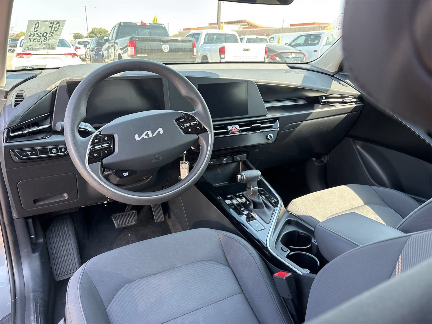 Used 2026 Kia Niro LX FWD image 7