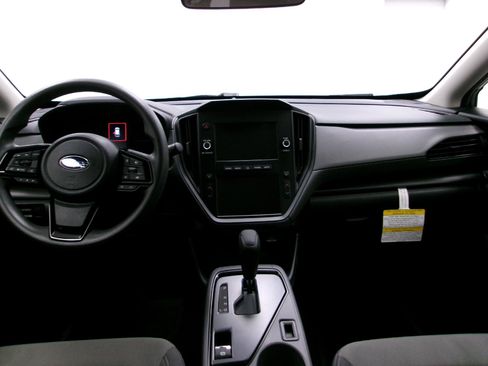 Used 2025 Subaru Crosstrek 2.0i AWD/4WD image 9